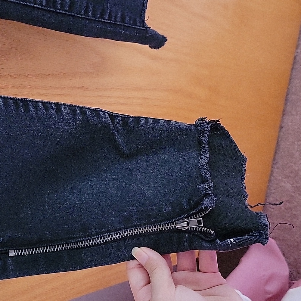 Catherine Malandrino Pants 10 - Picture 2 of 5